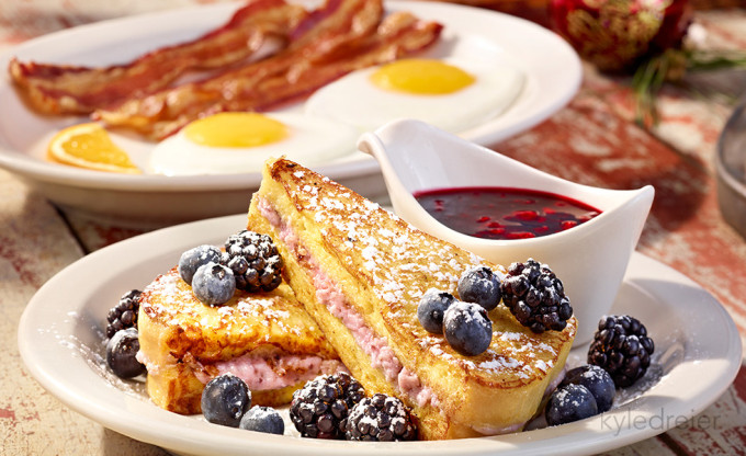 Cracker Barrel Breakfast - A Food Photographer Blog